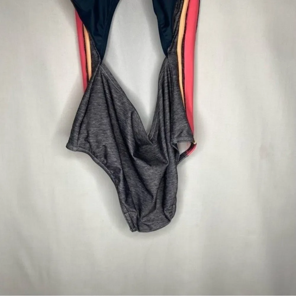 Speedo Gray Pink Infinity Splice Cutout Racerback One Piece Swimsuit 16‎ Girls
